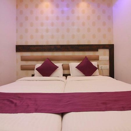 Hotel Modern Мумбаї Екстер'єр фото