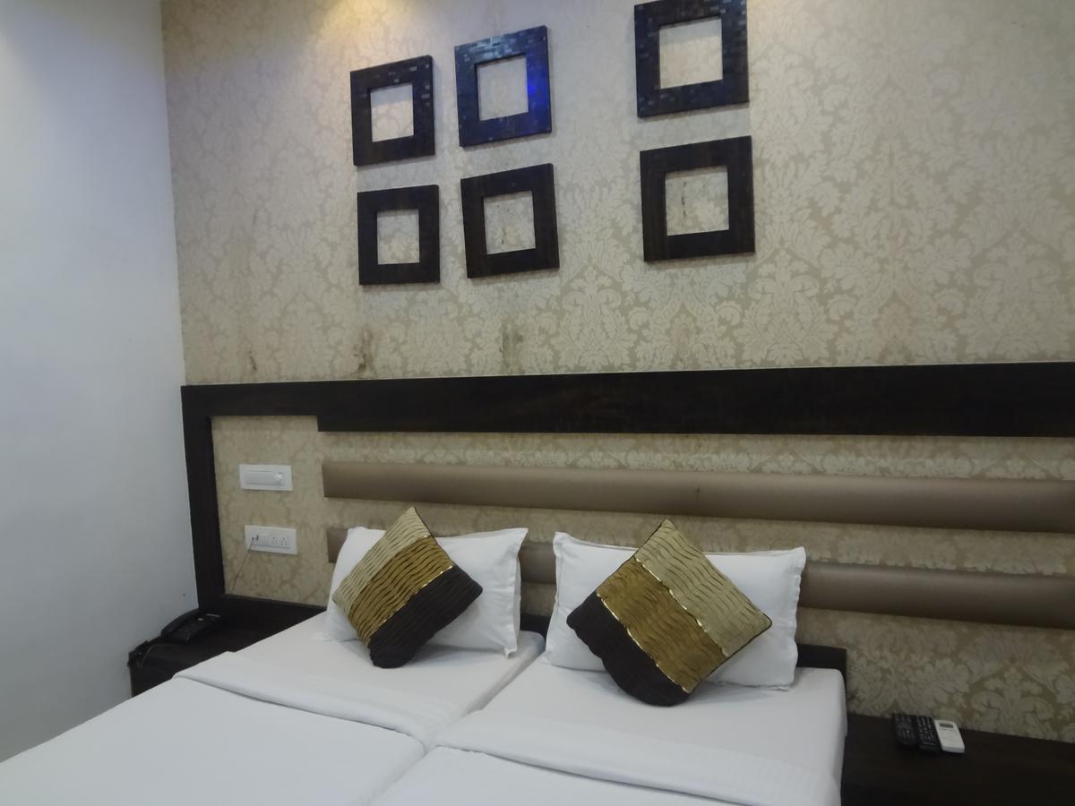 Hotel Modern Мумбаї Екстер'єр фото