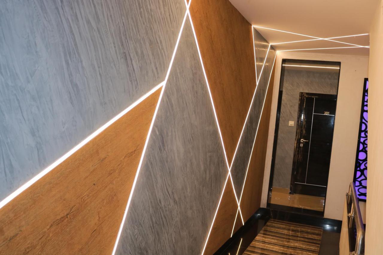 Hotel Modern Мумбаї Екстер'єр фото