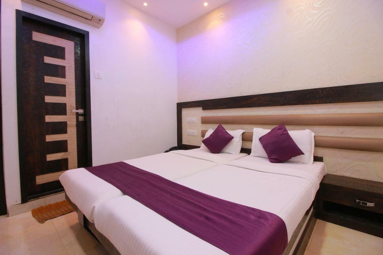 Hotel Modern Мумбаї Екстер'єр фото